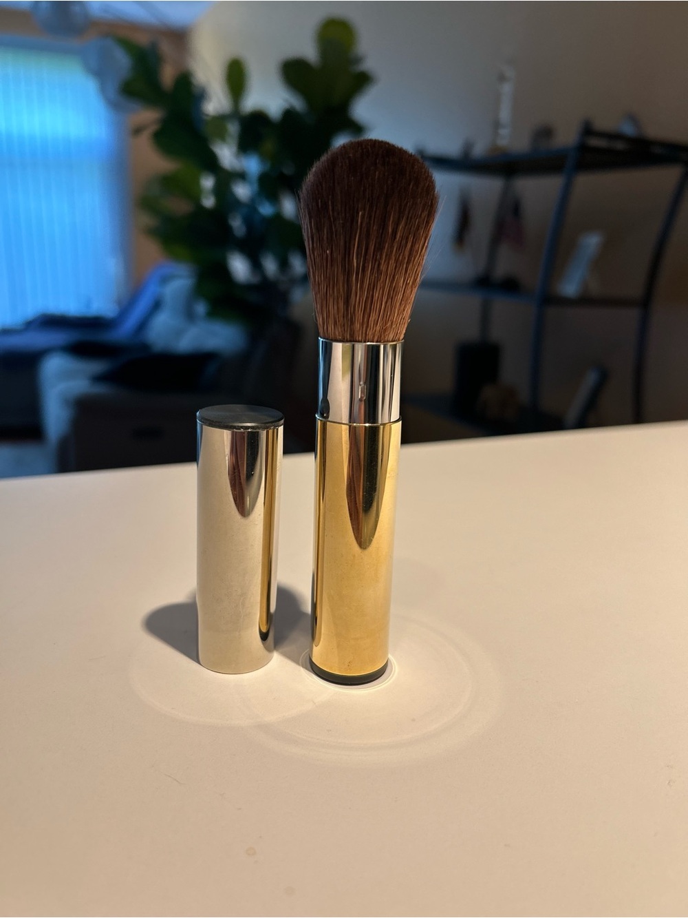 Mont Bleu Retractable Powder Brush in Gold & Silver Brown Mountain Goat Bristles